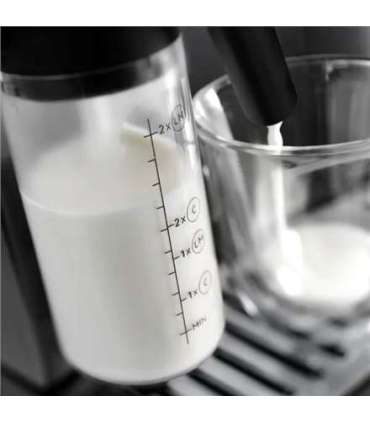 Delonghi Automatic Coffee Maker ECAM290.61.B Magnifica Evo Pump pressure 15 bar Built-in milk frother |