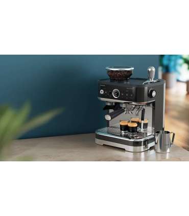 Philips Espresso Machine PSA3218/10 Barista Brew Pump pressure 15 bar Built-in milk frother Semi-automatic |