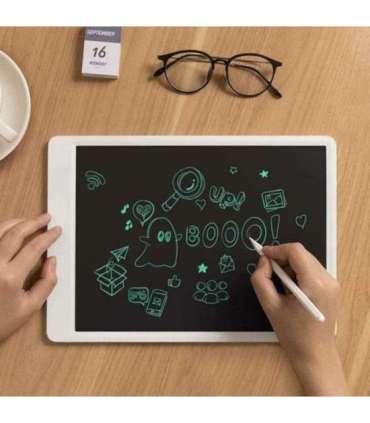Xiaomi Mi LCD Writing Tablet 13.5 " LCD Black Board/Green Font It has no memory - you write one page, then