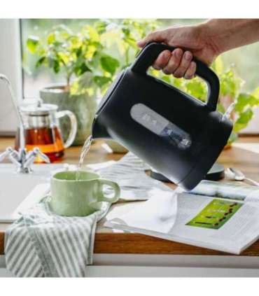 Adler Kettle AD 1379b Electric 2200 W 1.7 L Polypropylene 360° rotational base Black