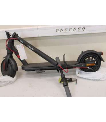 SALE OUT. Xiaomi Electric Scooter 4 Lite EU Xiaomi Electric Scooter 4 Lite EU 300 W 25 km/h 8.5 " 3 month(s) |