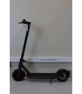 SALE OUT. Xiaomi Electric Scooter 4 Pro EU Xiaomi Electric Scooter 4 Pro EU 700 W 25 km/h 10 " 6 month(s) |