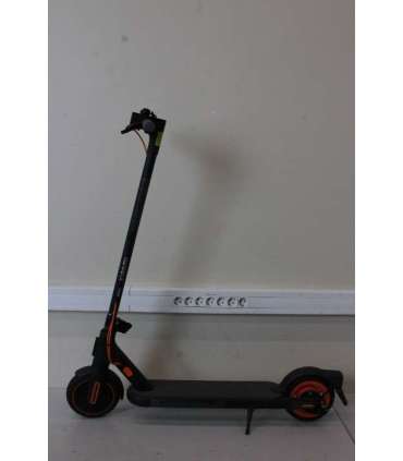 SALE OUT. Xiaomi Electric Scooter 4 Go EU Xiaomi Electric Scooter 4 Go EU 250 W 20 km/h 8.1 " 3 month(s) |