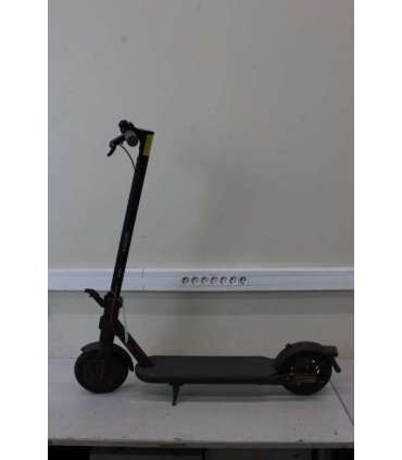 SALE OUT. Xiaomi Electric Scooter 4 Lite EU Xiaomi Electric Scooter 4 Lite EU 300 W 25 km/h 8.5 " 3 month(s) |