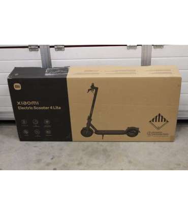 SALE OUT. Xiaomi Electric Scooter 4 Lite EU Xiaomi Electric Scooter 4 Lite EU 300 W 25 km/h 8.5 " 6 month(s) |