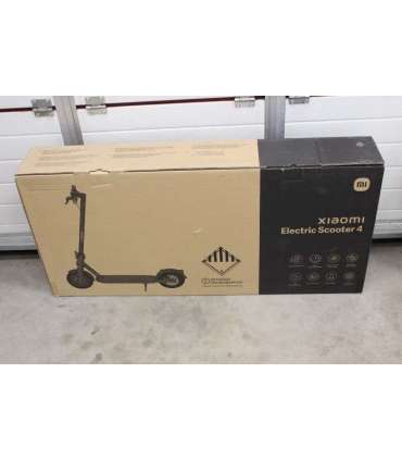 SALE OUT. Xiaomi Electric Scooter 4 EU Xiaomi Electric Scooter 4 EU 300 W 25 km/h 10 " 6 month(s) Black |