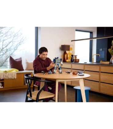 LEGO ICONS 10358 Transformers: Soundwave