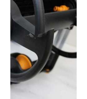 SALE OUT. Fiskars Waterwheel Manual XL with wheels, empty Fiskars Waterwheel Manual XL with wheels, empty DAMAGED