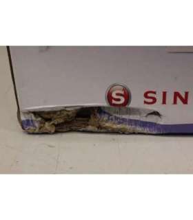 SALE OUT.  Singer Sewing Machine Starlet 6680 Number of stitches 80 Number of buttonholes 6 White DAMAGED