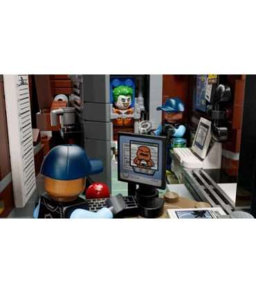 LEGO BATMAN 76300 Arkham Asylum