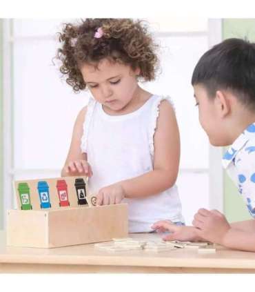 VIGA pusle — hariv puidust mäng jäätmete sorteerimise õppimiseks