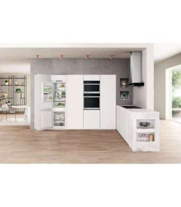 Built-in fridge Whirlpool