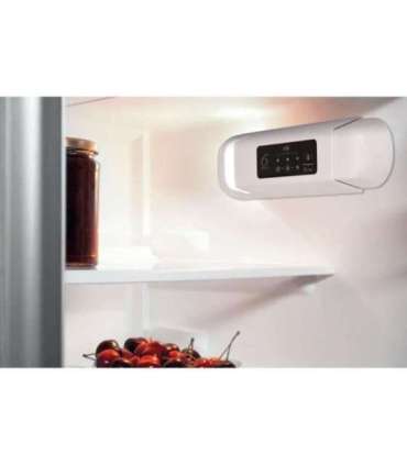 Built-in fridge Whirlpool