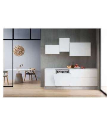 Built in dishwasher Whirlpool