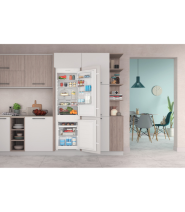 Integreeritav külmik Indesit INC18T112
