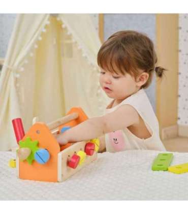 Viga puidust tööriistakomplekt