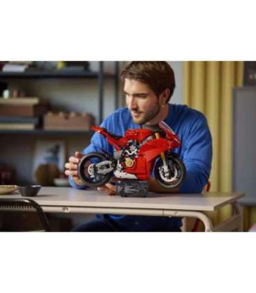 LEGO Technic Ducati Panigale V4 S mootorratas