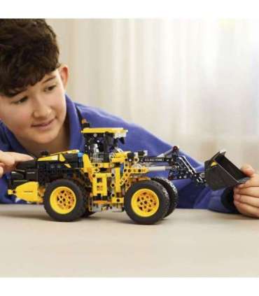 LEGO Technic Volvo l120 electric rataslaadur