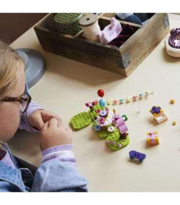 LEGO Animal Crossing Julian ja tema sünnipäevapidu