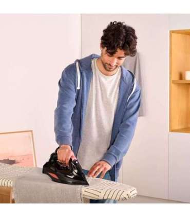 Steam iron Black+Decker BXIR3000E (3000W black)