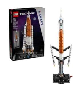 LEGO TECHNIC 42221 NASA Artemis Space Launch System Rocket