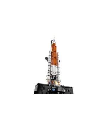 LEGO TECHNIC 42221 NASA Artemis Space Launch System Rocket