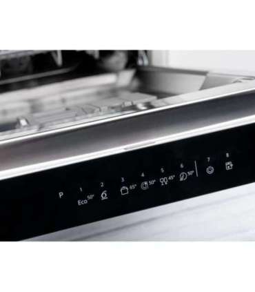 Dishwasher Whirlpool, white