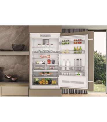 Built-in ftridge Whirlpool