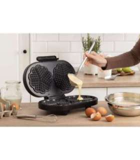 Waffle maker GORENJE WM1200B black, 1200 W