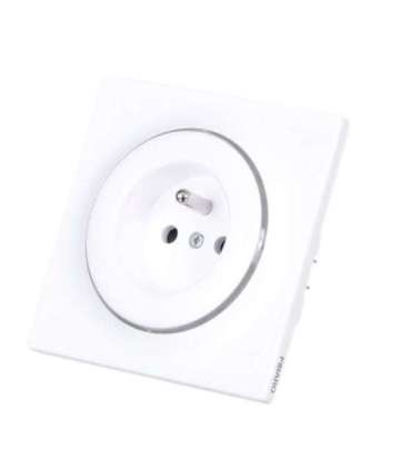 Fibaro Walli socket-outlet Type E White