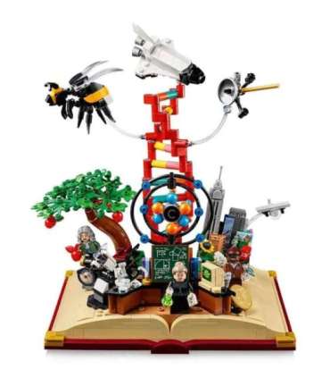 LEGO IDEAS 21355 The Evolution of STEM