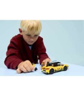 LEGO City Kollane takso