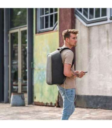 XD DESIGN ANTI-THEFT BACKPACK BOBBY HERO REGULAR BLACK P/N: P705.291