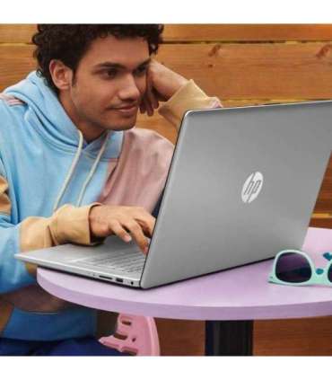 HP 17-cn3135nw Intel® Core™ i5 i5-1334U Laptop 43.9 cm (17.3") Full HD 16 GB DDR4-SDRAM 512 GB SSD Wi-Fi 6 (802.11ax)