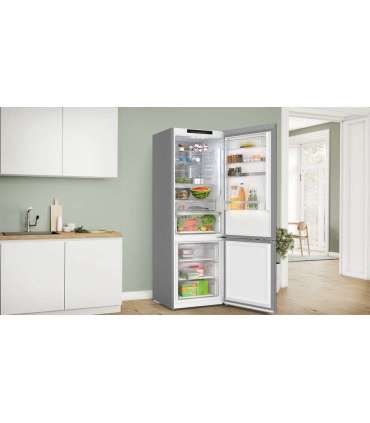Bosch Serie 6 KGN49LBCF fridge-freezer Freestanding 440 L C Black