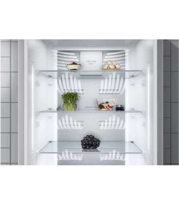 Refrigerator-freezer ELECTROLUX LNT7ME36K2