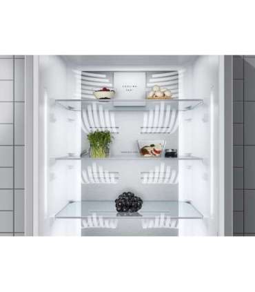 Refrigerator-freezer ELECTROLUX LNT7ME36G2