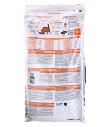 HILL'S PRESCRIPTION DIET Feline c/d Urinary Care Multicare Dry cat food Chicken 8 kg