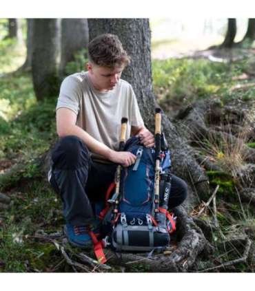 NC1993 TRAVEL PACK DARK BLUE  30L NILS CAMP