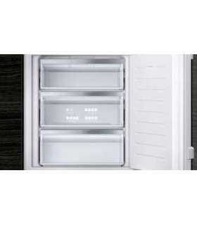 Siemens iQ500 GI11VADE0 freezer Upright freezer Built-in 72 L E White