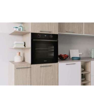 Built-in electric oven Indesit