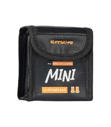 Etui on the Mini 5 Pro's Sunnylife battery (on 2 batteries)