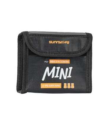Etui on the Mini 5 Pro's Sunnylife battery (on 3 batteries)