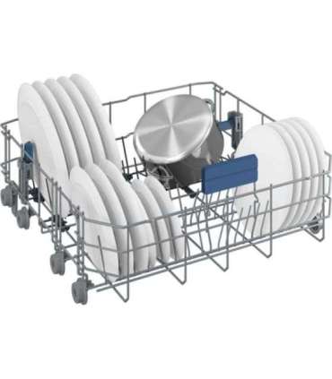 BEKO Freestanding Dishwasher BDFN26530W, Energy class D, Width 60 cm, SelfDry, 3rd drawer, White