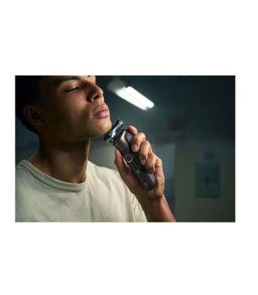 Men's electric shaver, brown + case, Philips 5000 series S5886/38