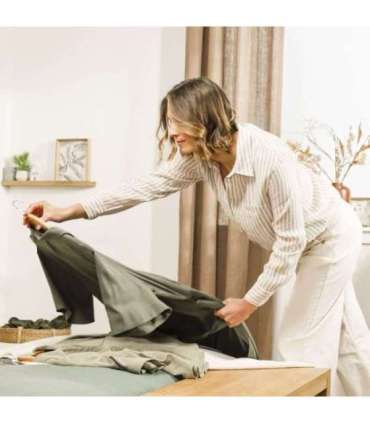 Tefal Pro Express Eco GV9E22E0 steam ironing station 2200 W 1.8 L Durilium AirGlide Autoclean soleplate Beige, White