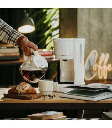 Adler AD 4383w Drip coffee maker for ground coffee 1.5 L white