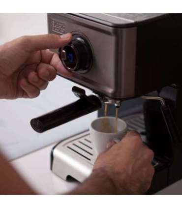 Espresso coffee maker Black+Decker BXCO1200E (1200W)