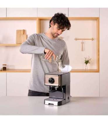 Espresso coffee maker Black+Decker BXCO1200E (1200W)