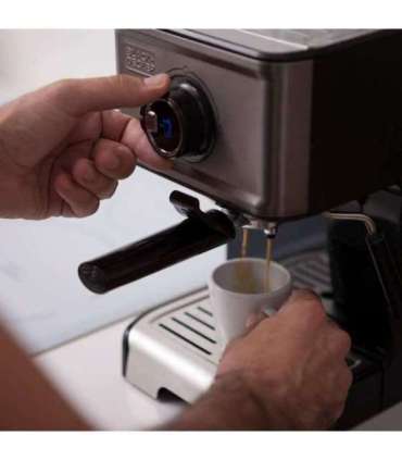 Espresso coffee maker Black+Decker BXCO1200E (1200W)
